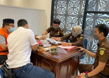 Korupsi: Persoalan yang Harus Ditangani Bersama